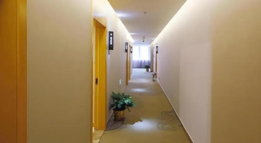 GreenTree Inn Shanghai Railway Station Macao Road