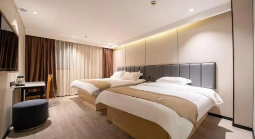 Bed in GreenTree Inn Shanghai Railway Station Macao Road