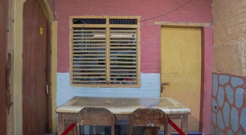 SPOT ON 1762 Gandrung Payungan Family Inn