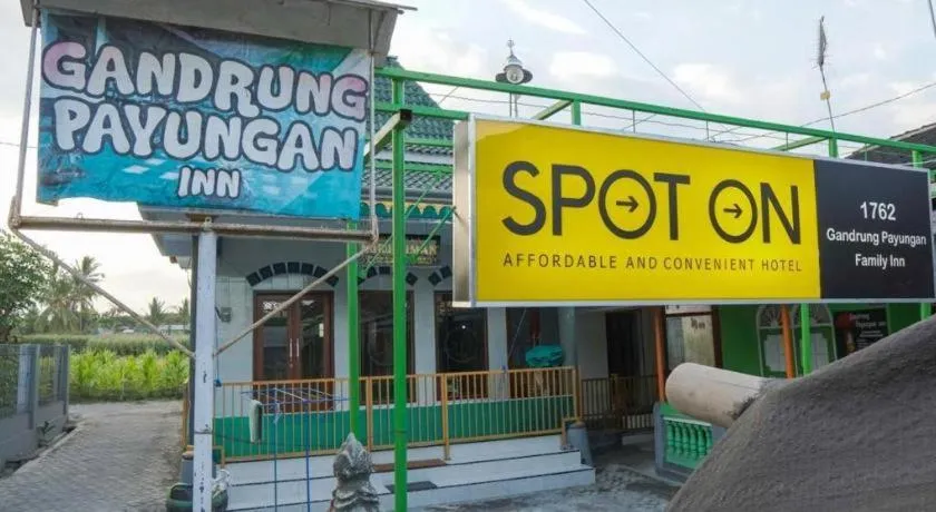 SPOT ON 1762 Gandrung Payungan Family Inn