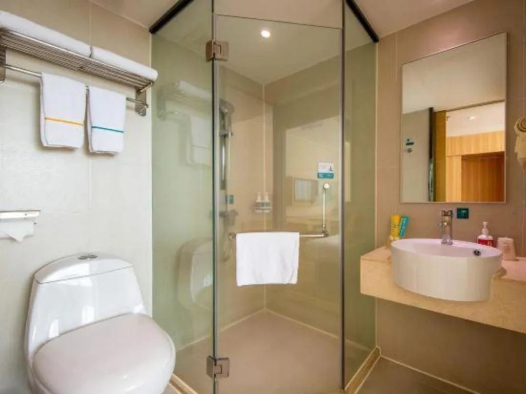 City Comfort Inn Zhanjiang Shimao Building Chikan Old Street