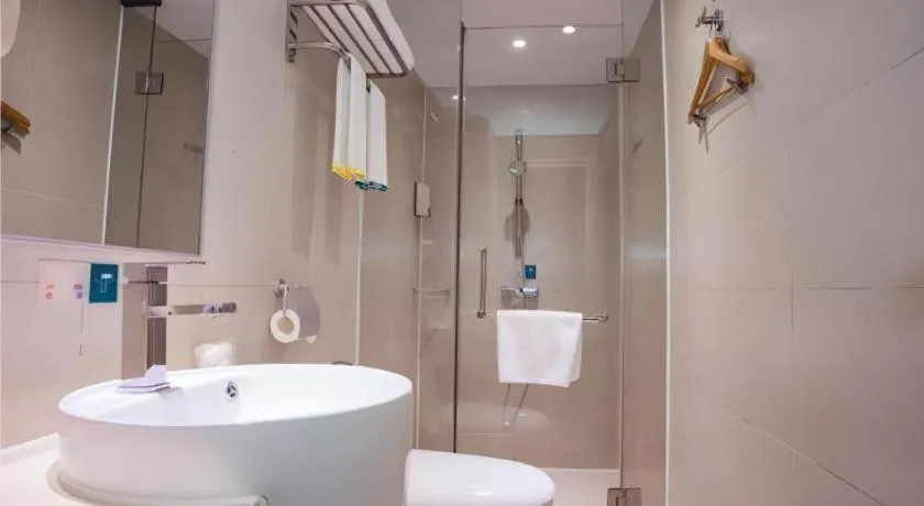 City Comfort Inn Zhanjiang Shimao Building Chikan Old Street