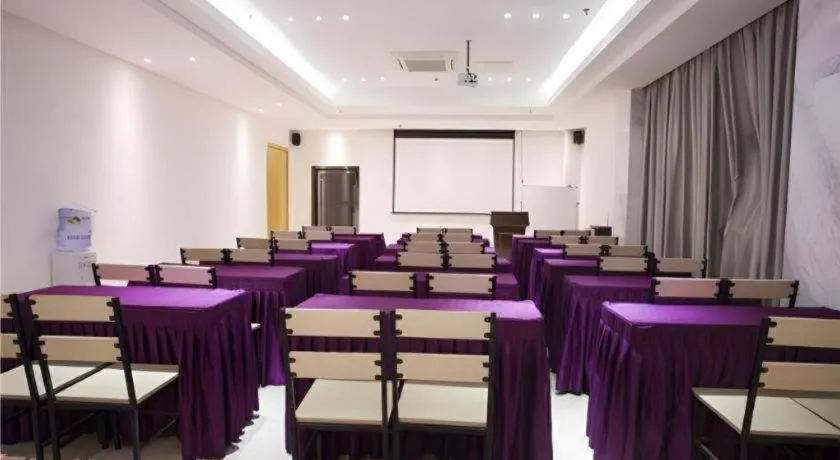 City Comfort Inn Zhanjiang Shimao Building Chikan Old Street