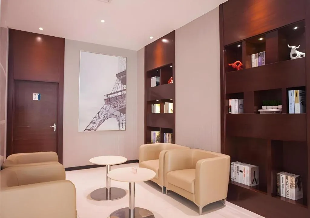 City Comfort Inn Zhanjiang Shimao Building Chikan Old Street