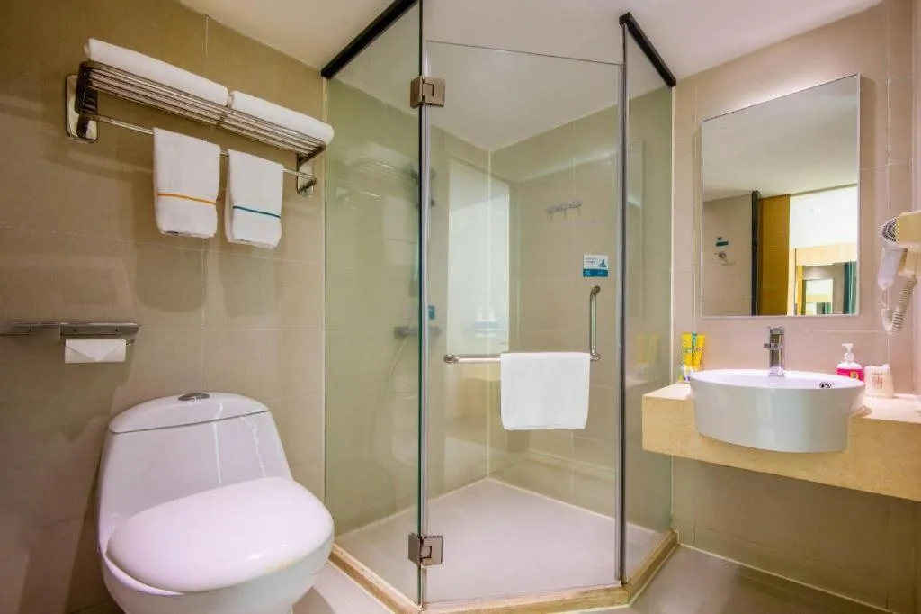 City Comfort Inn Zhanjiang Shimao Building Chikan Old Street