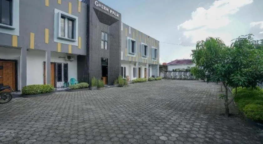 Hotel O Green Palm Kostel Syariah