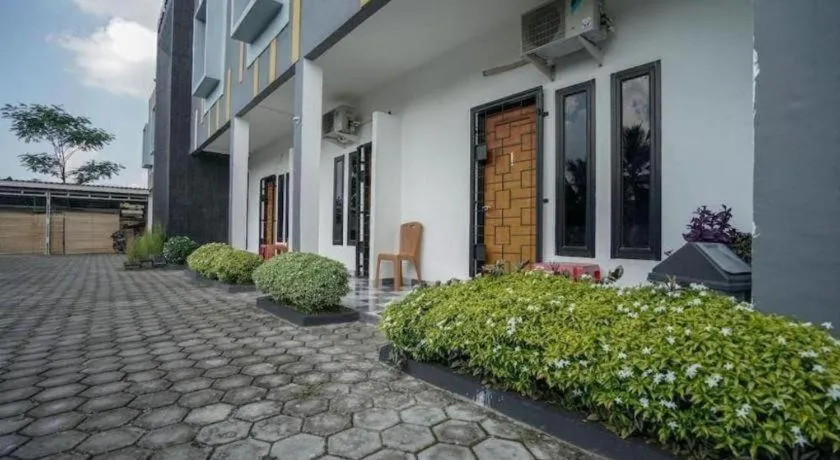 Hotel O Green Palm Kostel Syariah