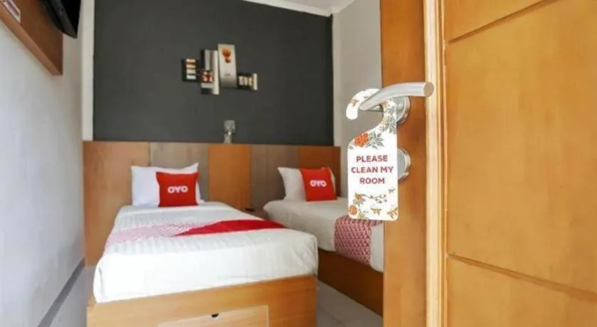 Bed in Hotel O Green Palm Kostel Syariah