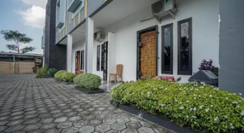 Hotel O Green Palm Kostel Syariah