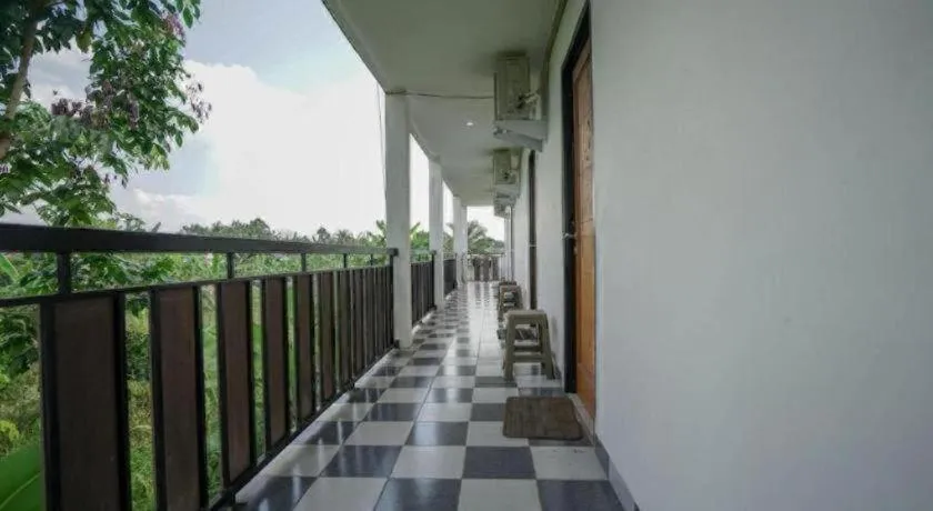 Hotel O Green Palm Kostel Syariah