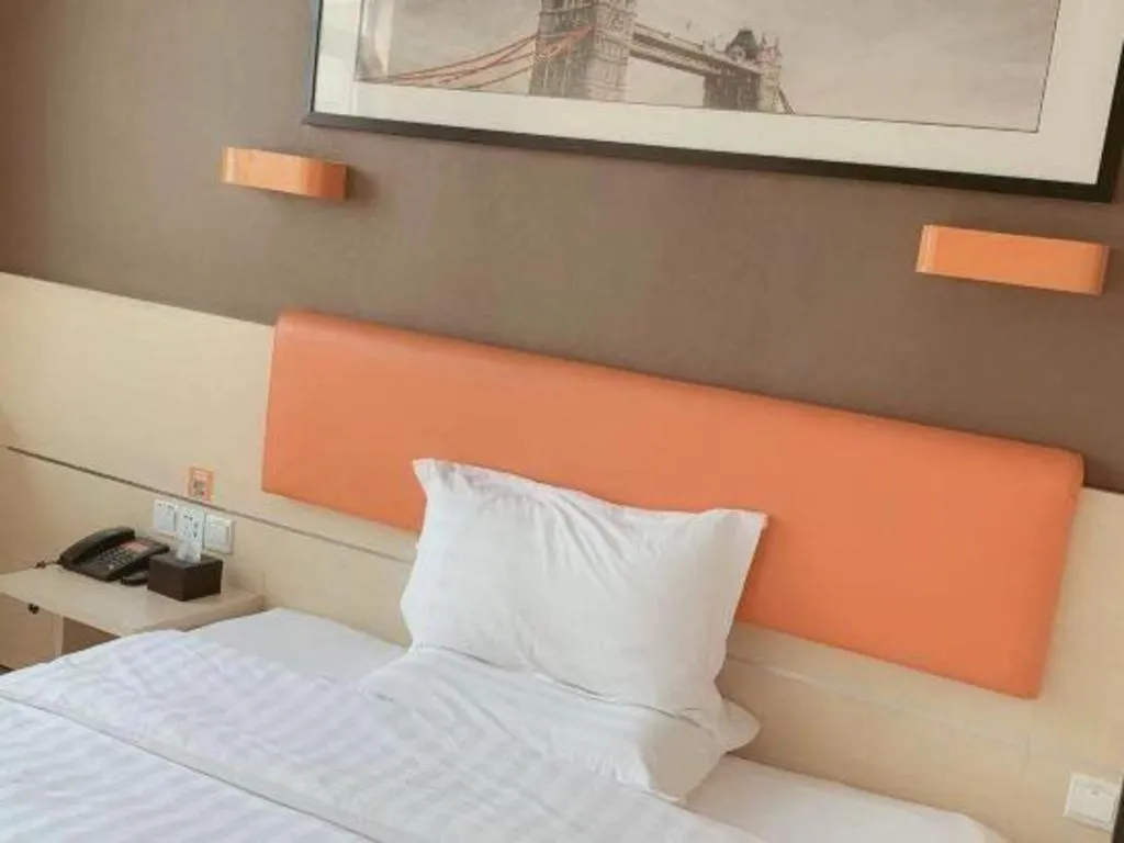 Bed in 7 Days Premium· Tianjin Binhai International Airport
