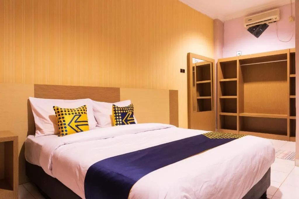 SPOT ON 2318 Citra Palm Residence