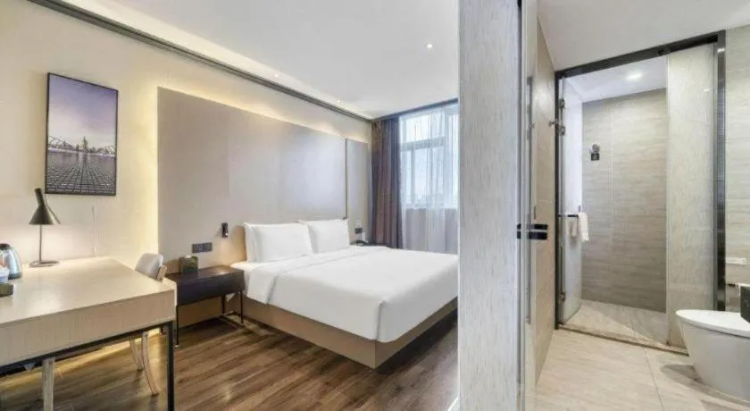 Bed in Atour Light Hotel Hangzhou Future Sci-Tech City