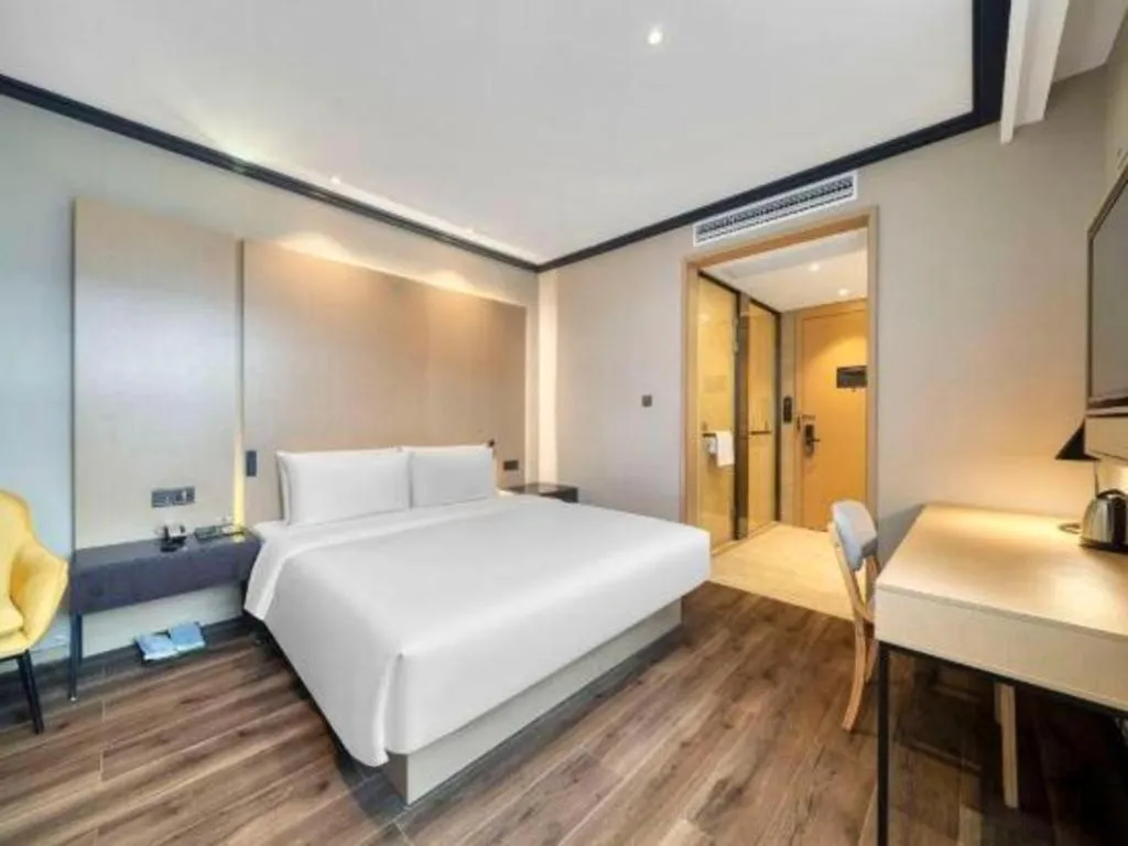 Bed in Atour Light Hotel Hangzhou Future Sci-Tech City