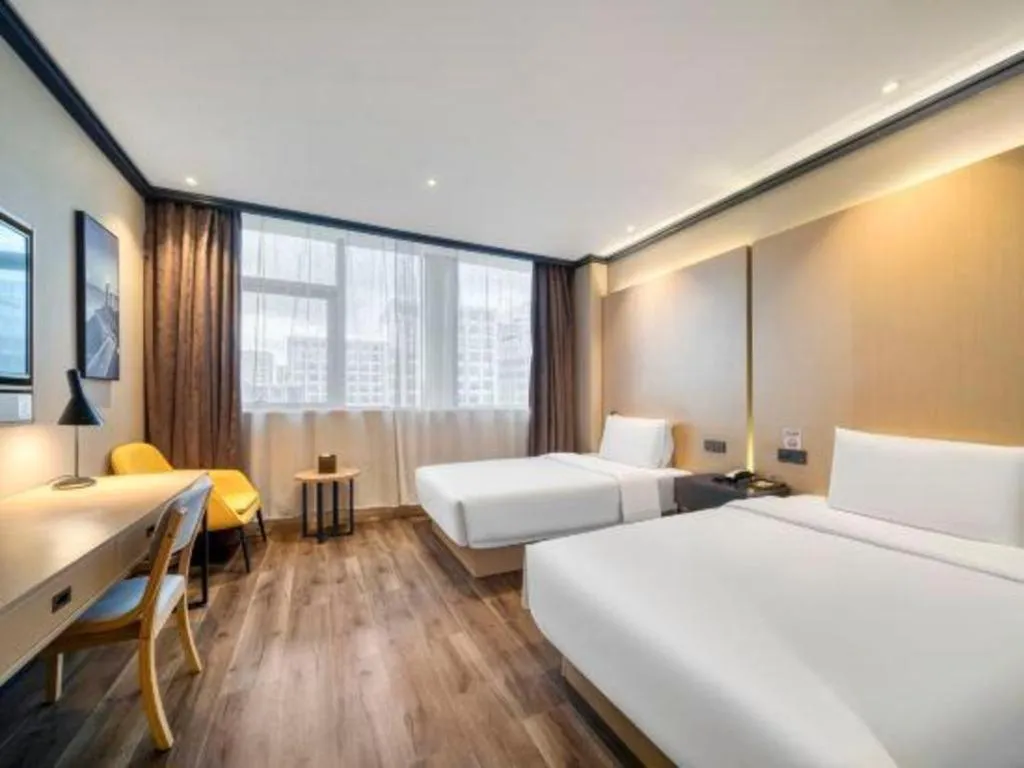 Bed in Atour Light Hotel Hangzhou Future Sci-Tech City