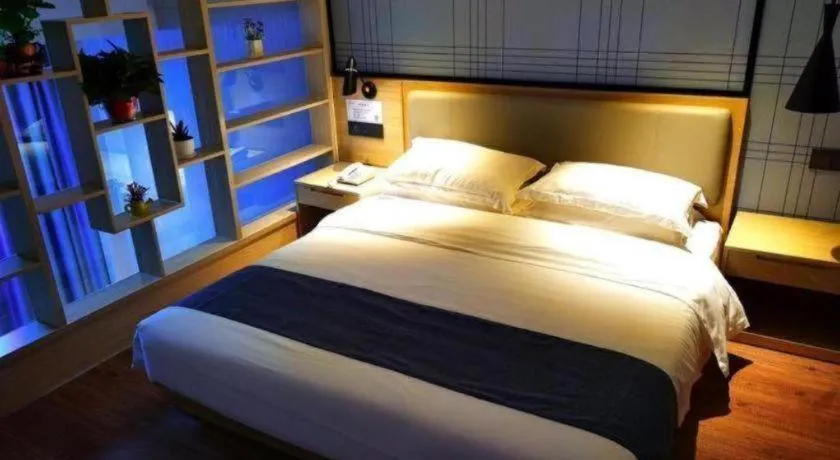 Bed in GreenTree Eastern Hotel Hunan Changsha Xinsha Luositang Metro Station