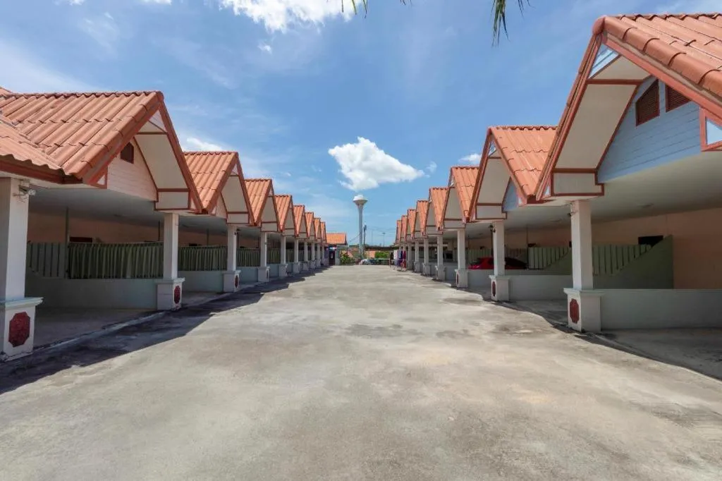 OYO 1070 Paradise Resort
