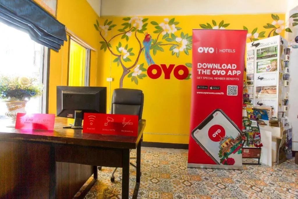 OYO 75303 V Home Guesthouse Sunday Night Market