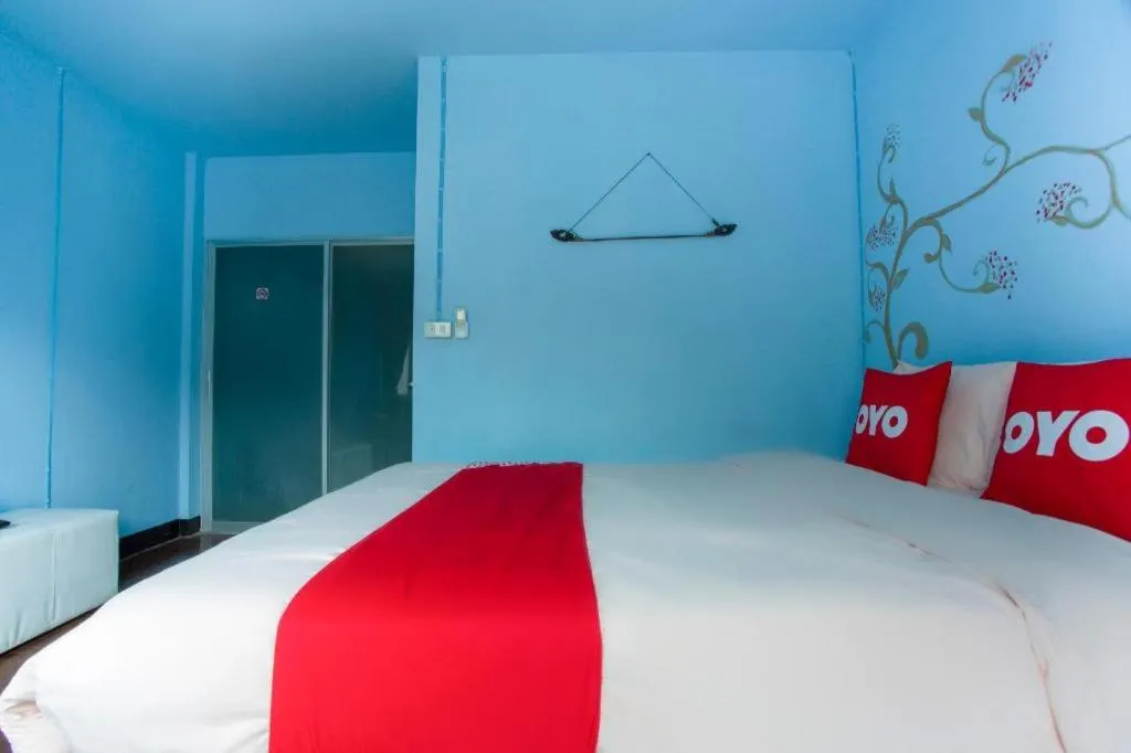 Bed in OYO 75303 V Home Guesthouse Sunday Night Market