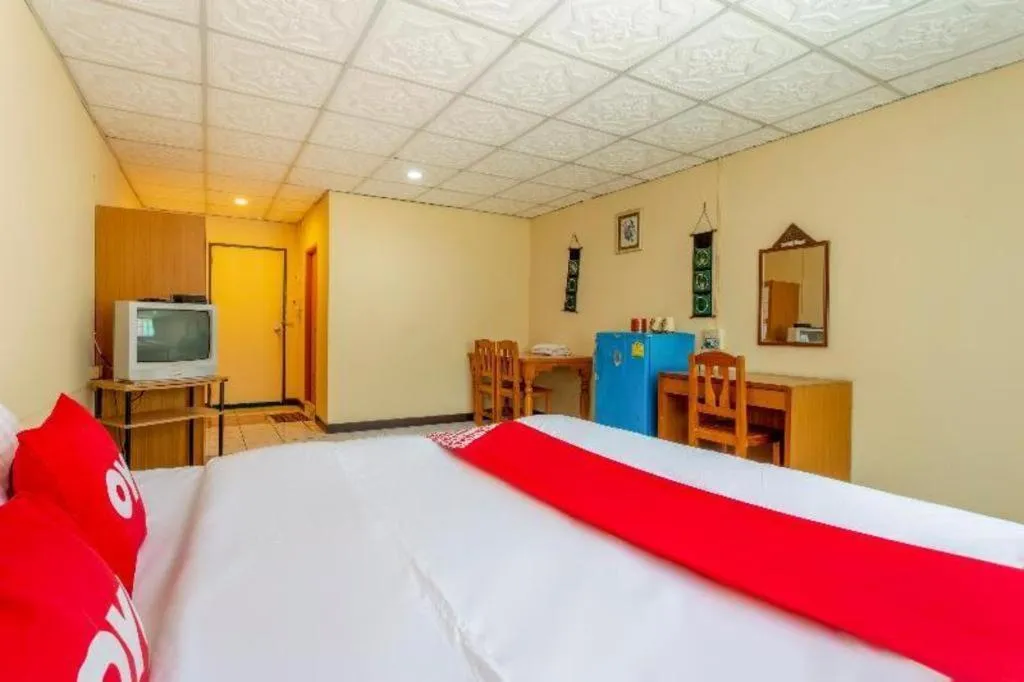 Bed in OYO 1000 Maetang Hotel