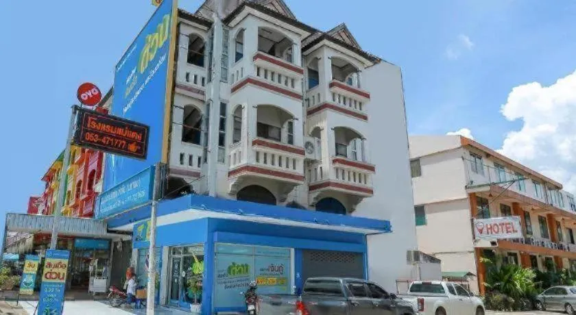OYO 1000 Maetang Hotel