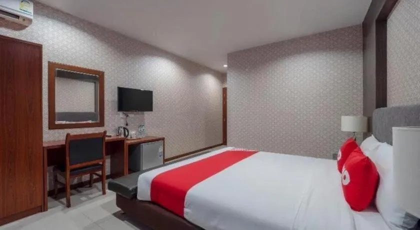 Bed in OYO 1130 CK Resort Pattaya