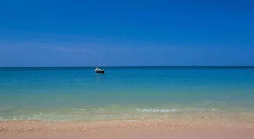 OYO 75333 Lanta Beach Lodge