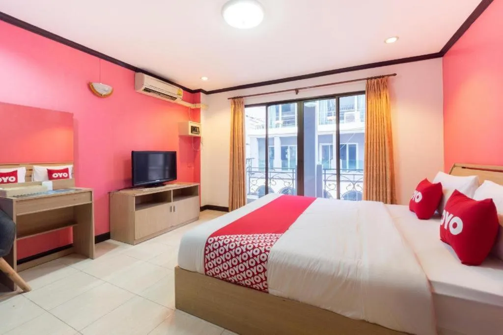 Bed in OYO 75327 Diyana Residence