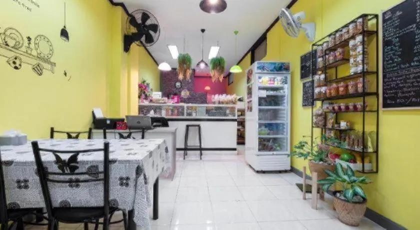 OYO 75327 Diyana Residence