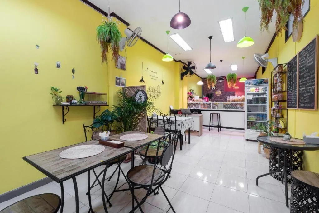 OYO 75327 Diyana Residence