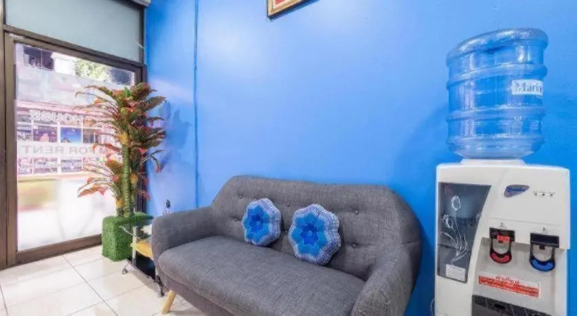 OYO 75327 Diyana Residence