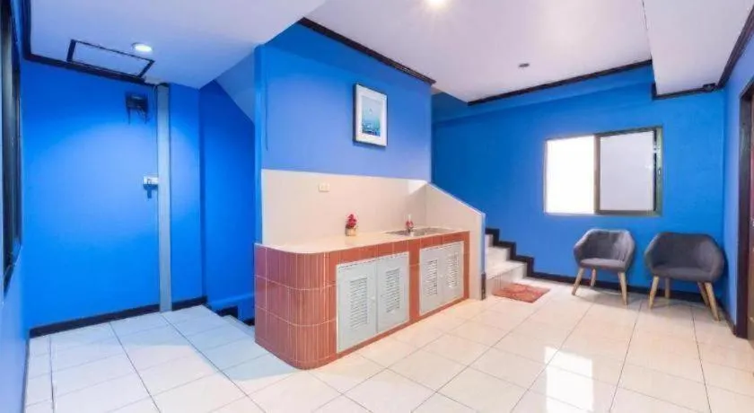 OYO 75327 Diyana Residence