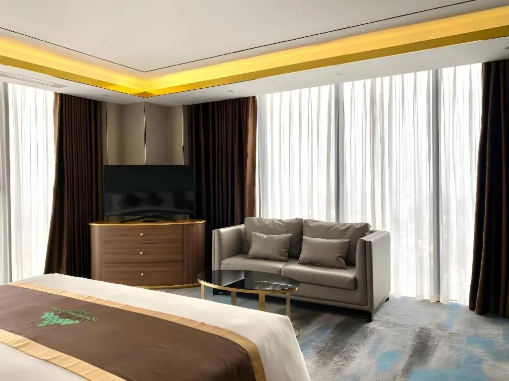 Bed in Khach san Toan Thang Stone