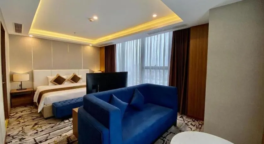 Bed in Khach san Toan Thang Stone