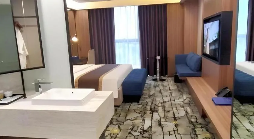 Bed in Khach san Toan Thang Stone