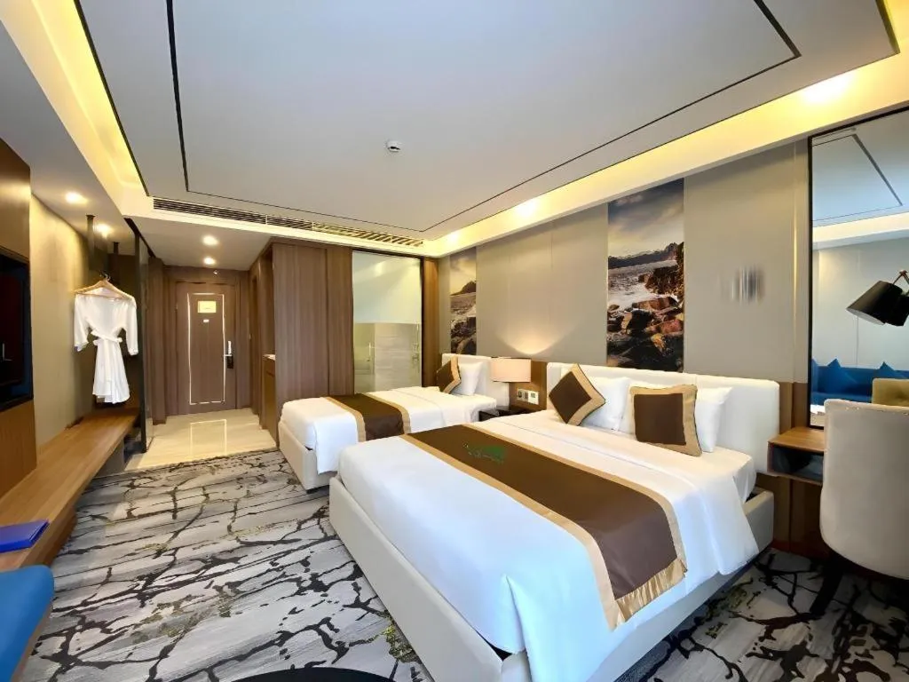 Bed in Khach san Toan Thang Stone