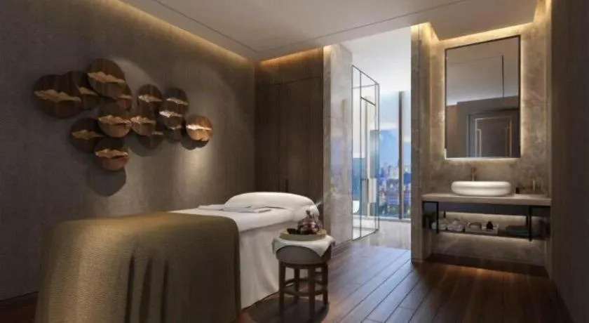 Bed in Khach san Toan Thang Stone