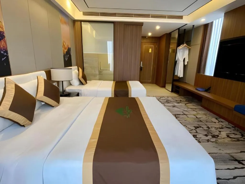 Bed in Khach san Toan Thang Stone