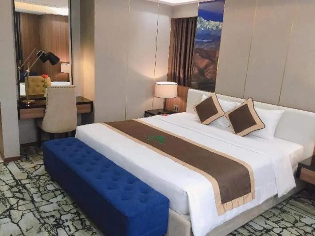 Bed in Khach san Toan Thang Stone