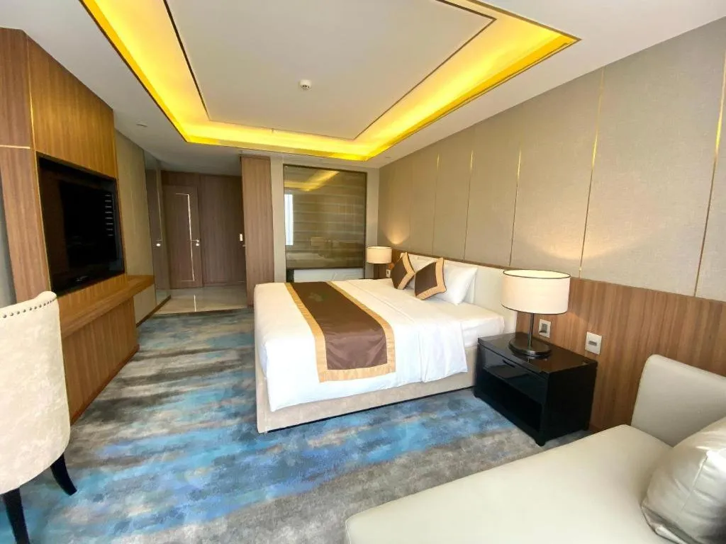 Bed in Khach san Toan Thang Stone