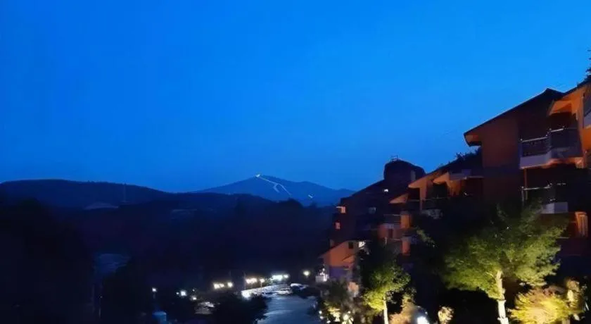 Hyundai Elliot Hotel and Resort