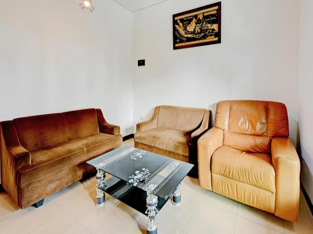 Super OYO Capital O 90497 Navaya Guest House