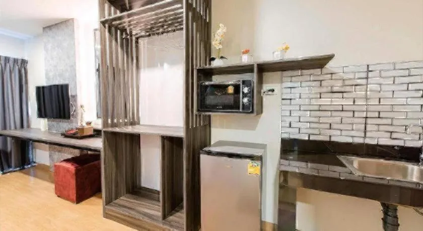 Metro Hotel Ratchada 36