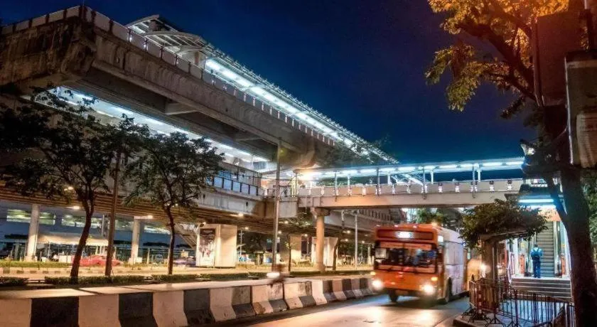 Metro Hotel Ratchada 36