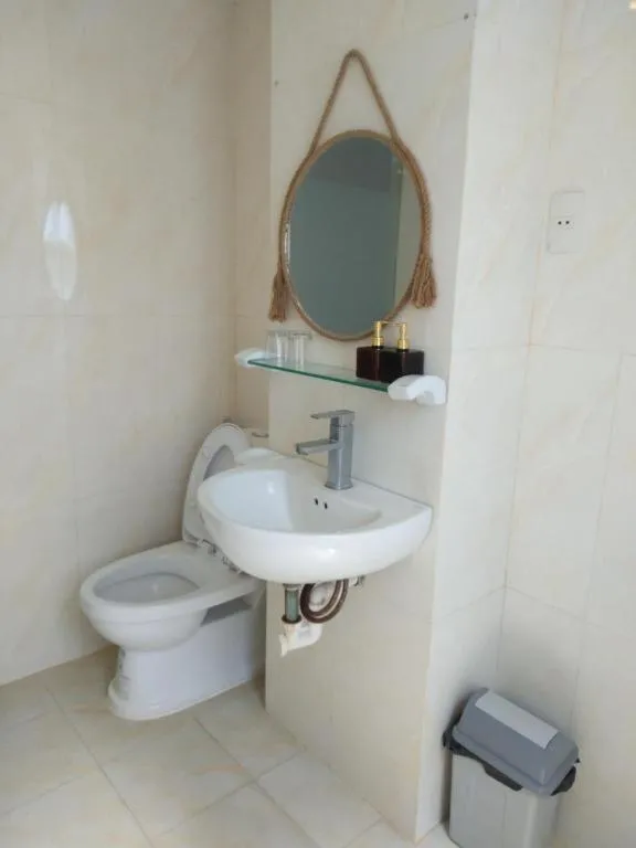 OYO 1167 Haya Hotel