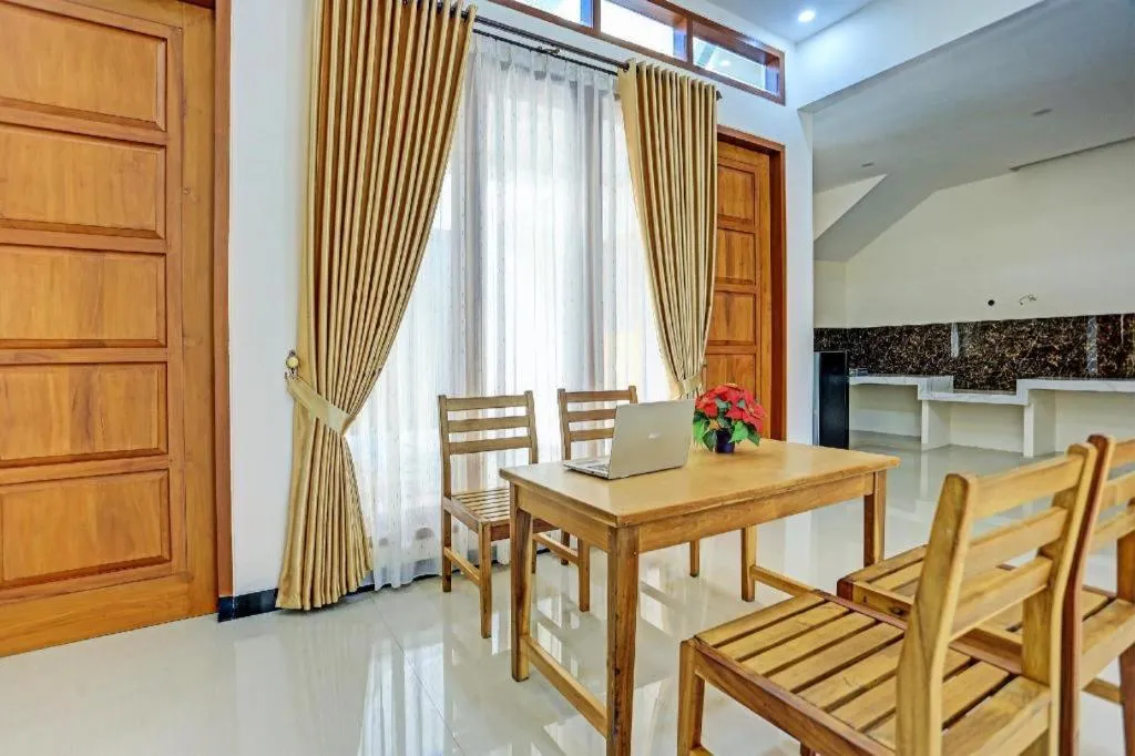 OYO 92387 Ratu Homestay Syariah