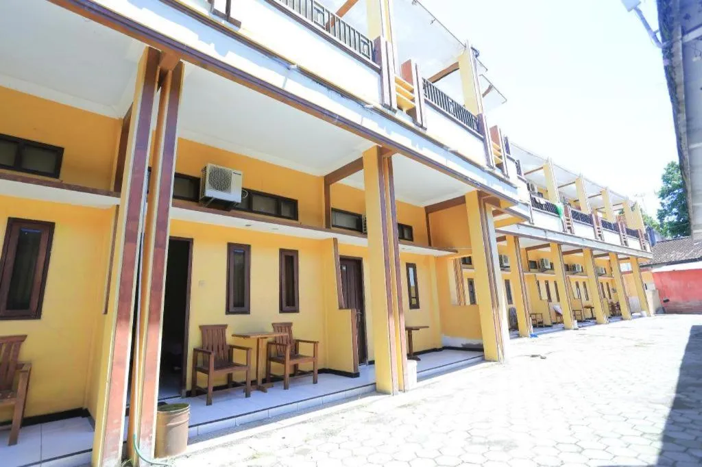 OYO 92387 Ratu Homestay Syariah