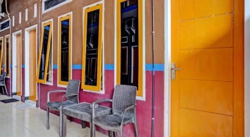 Hotel O Griya Sandi Residence Family NearPantai Boom