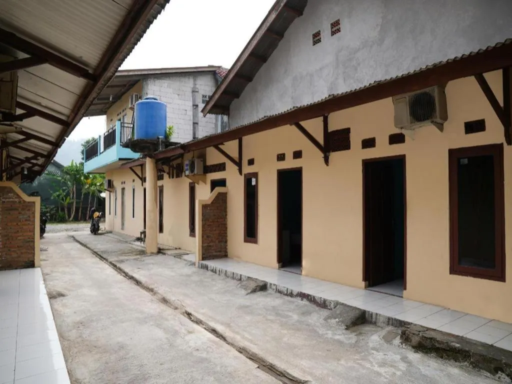 Hotel O Penginapan Raja