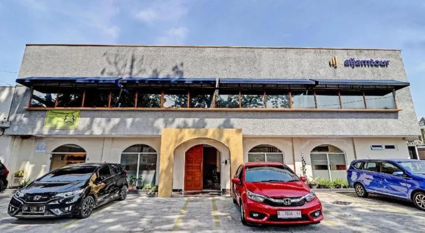 OYO Life 92630 Siliwangi Residence 63